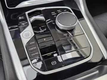 BMW X6 xDrive30d M Sport Pro 22  Pano ACC