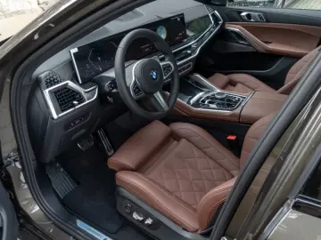 BMW X6 30d M SPORT. PANO. LUFTF.