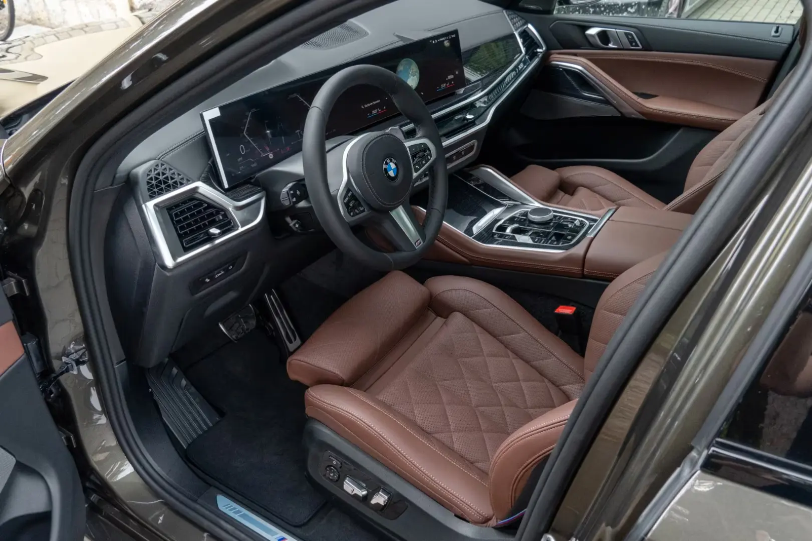 BMW X6 30d M SPORT. PANO. LUFTF.