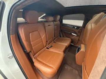 Porsche Cayenne Turbo Matrix HUD 360 BOSE Pano ACC