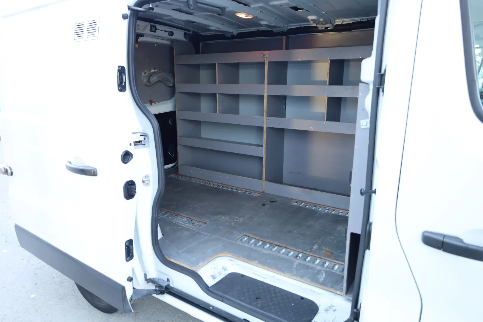 Renault Trafic L1H1 2.0 130CP