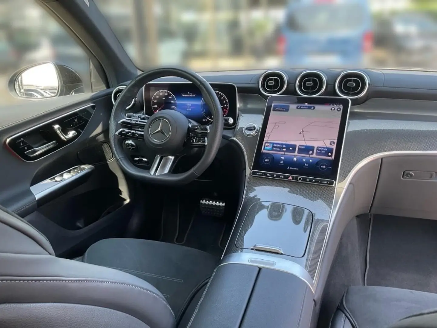 GLC 300 de 4m AMG Night AHK Pano DigLight Memory