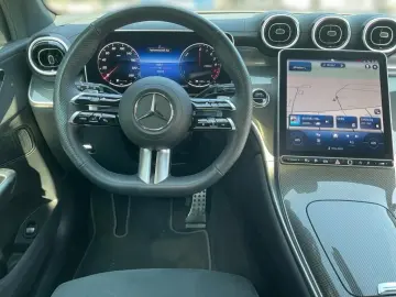 GLC 300 de 4m AMG Night AHK Pano DigLight Memory