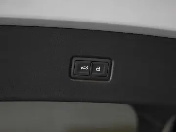 Q5 Sportback 40TDI Q SLine ACC Matrix Bliss AirSusp AuxHeat