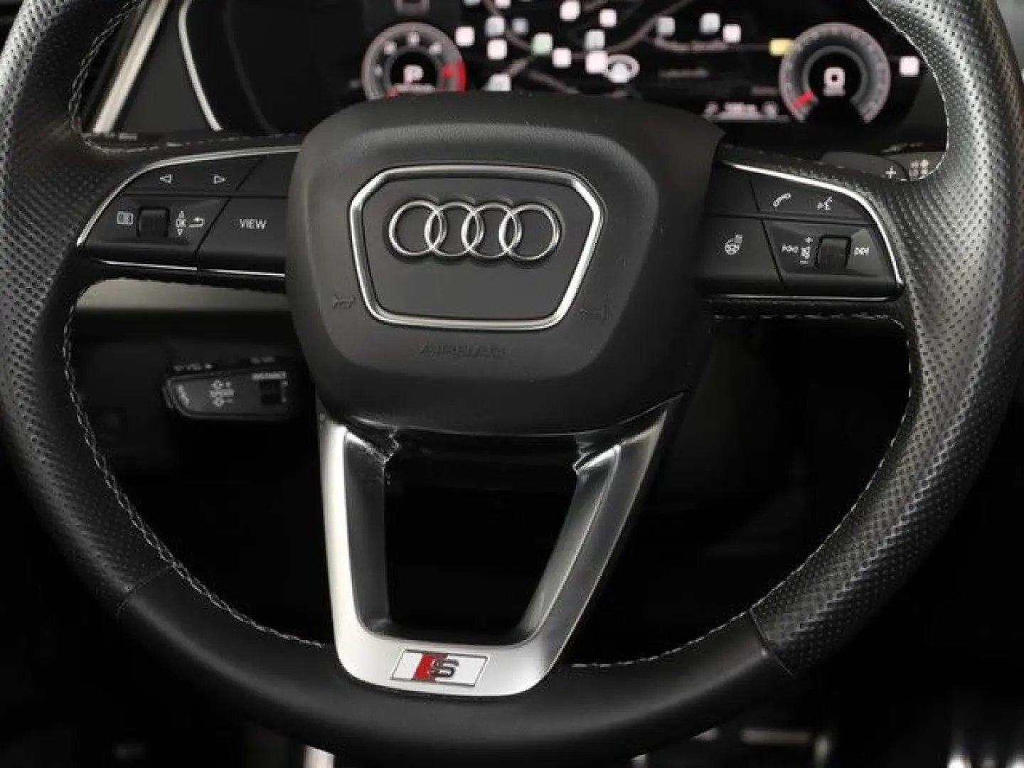 Q5 Sportback 40TDI Q SLine ACC Matrix Bliss AirSusp AuxHeat