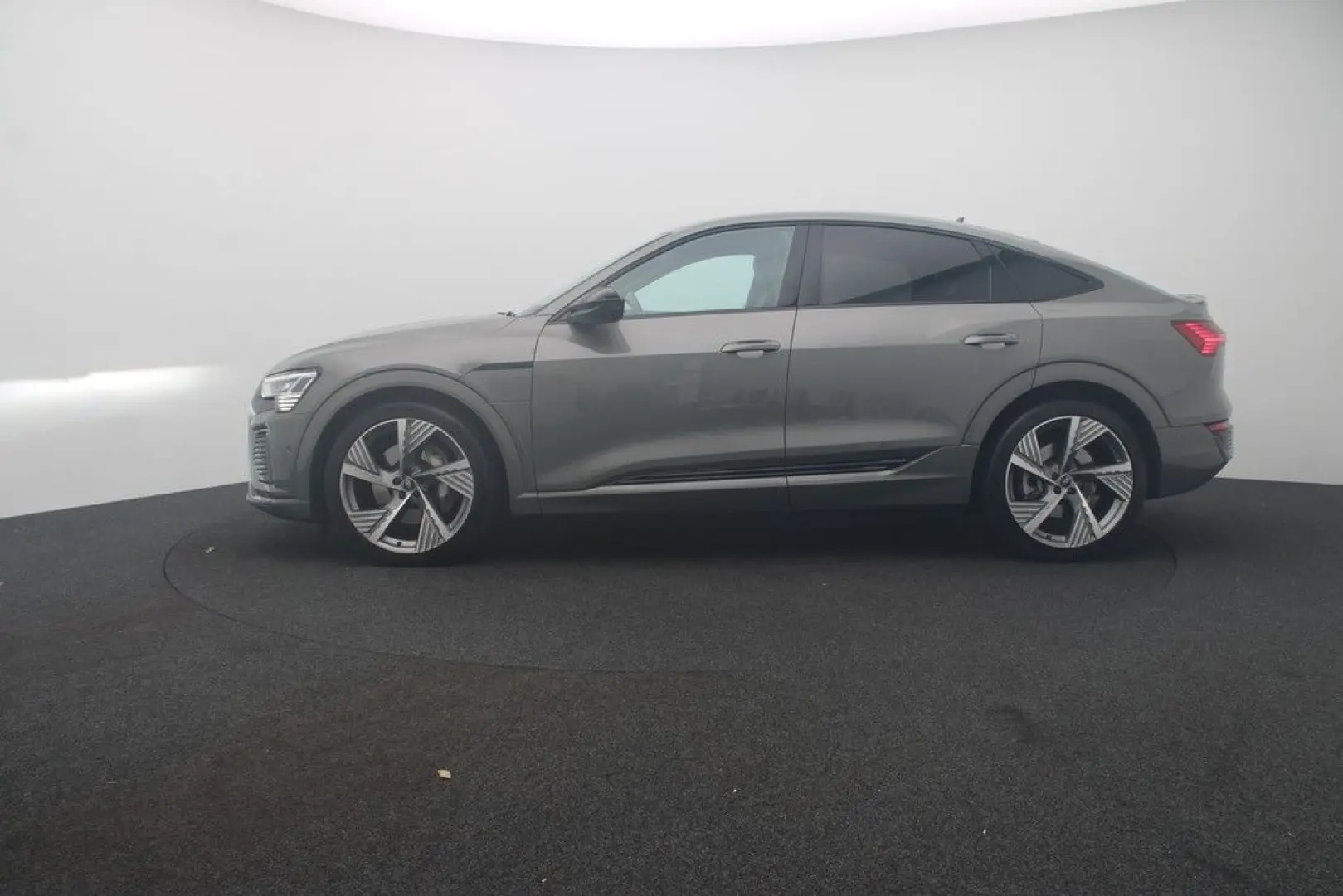 Audi Q8 Sportback e-tron 50 quattro S line LED Navi