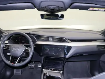 Audi Q8 Sportback e-tron 50 quattro S line LED Navi