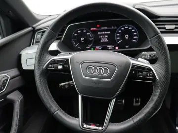 Audi Q8 Sportback e-tron 50 quattro S line LED Navi