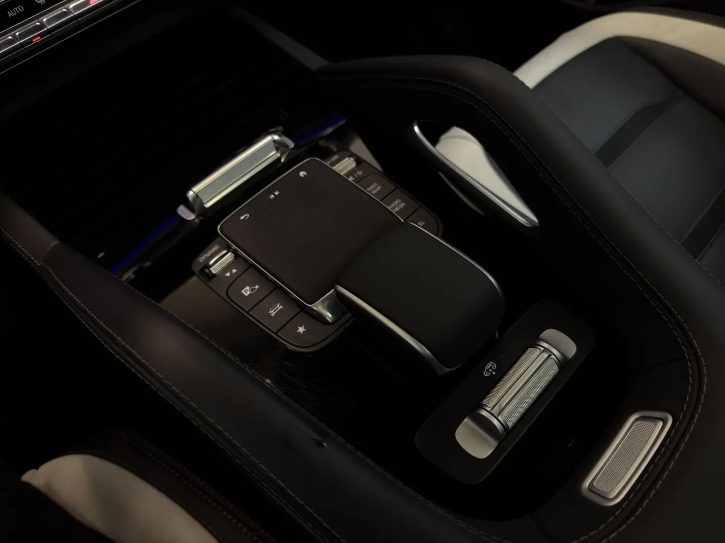 GLE 63 AMG S 4M  Pano Sitzklima 22