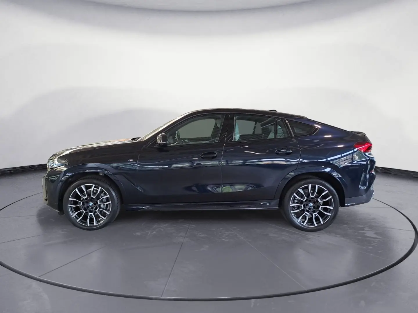 X6 xDrive30d M Sport AHK H&K Inconic Glow
