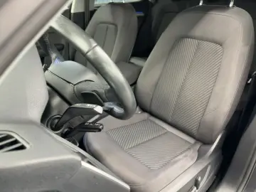 Q5 40 TDI S line quattro Matrix AHK Navi 360