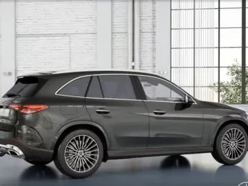 Mercedes-Benz GLC 200 4M AMG  PANO 360  AHK