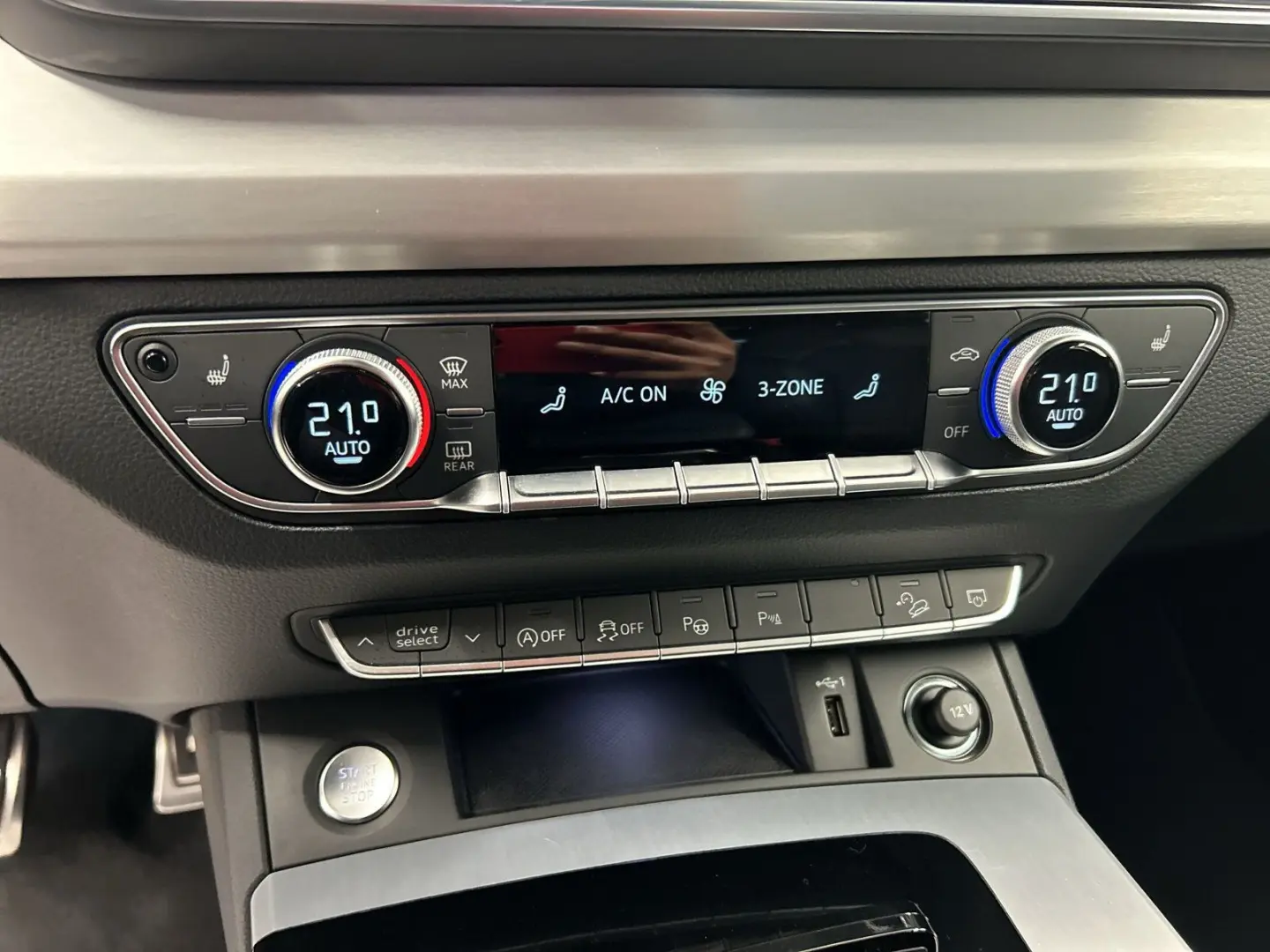 Q5Sportback40TDI Qu SLINE MATRIX HUD 360 B&O Massage