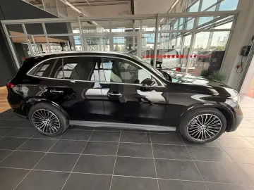 Mercedes-Benz GLC 200 4M AMG PANO 360 NOAPTE