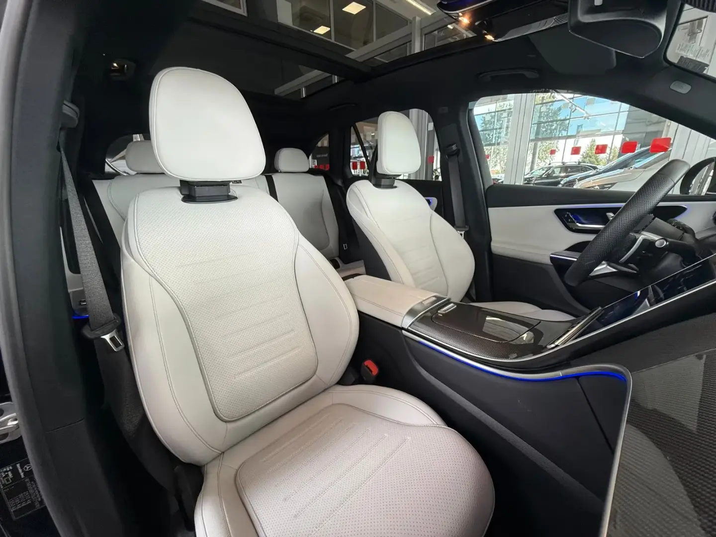 Mercedes-Benz GLC 200 4M AMG PANO 360 NOAPTE