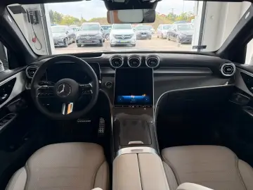 Mercedes-Benz GLC 200 4M AMG PANO 360 NOAPTE