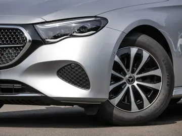 E 200 Limousine  Avantgarde DISTR NAVI KEYL LED