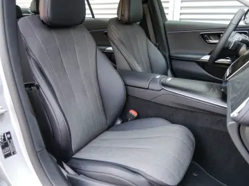 E 200 Limousine  Avantgarde DISTR NAVI KEYL LED