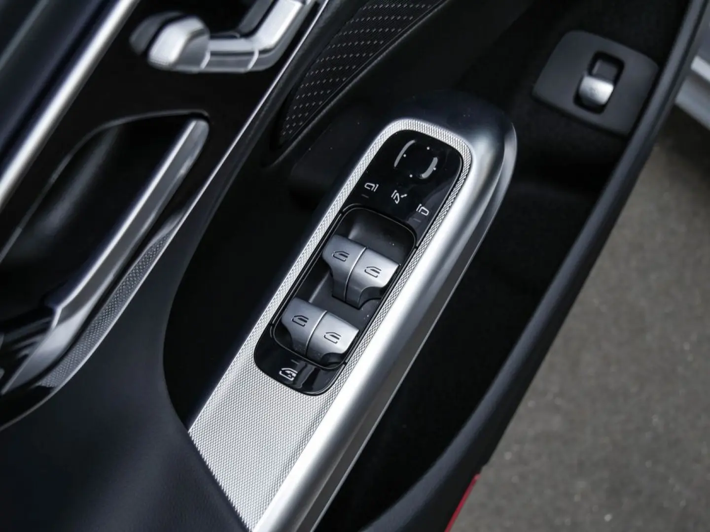 E 200 Limousine  Avantgarde DISTR NAVI KEYL LED