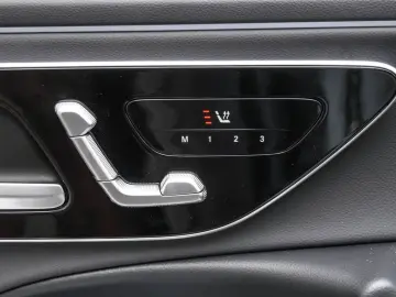 E 200 Limousine  Avantgarde DISTR NAVI KEYL LED