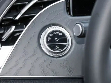 E 200 Limousine  Avantgarde DISTR NAVI KEYL LED