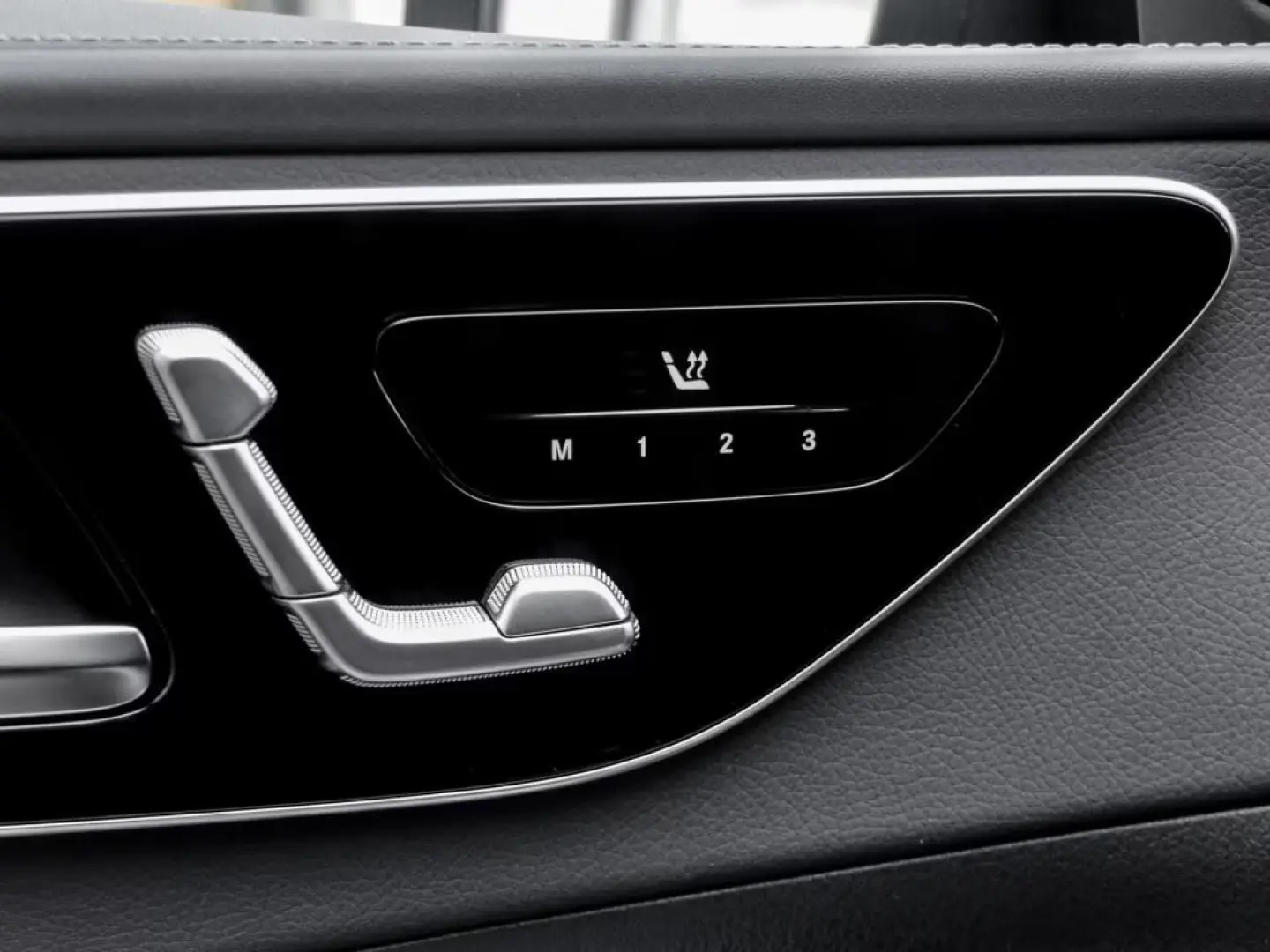 Mercedes-Benz GLC 200 4M Coupé AMG-Sport Pano AHK