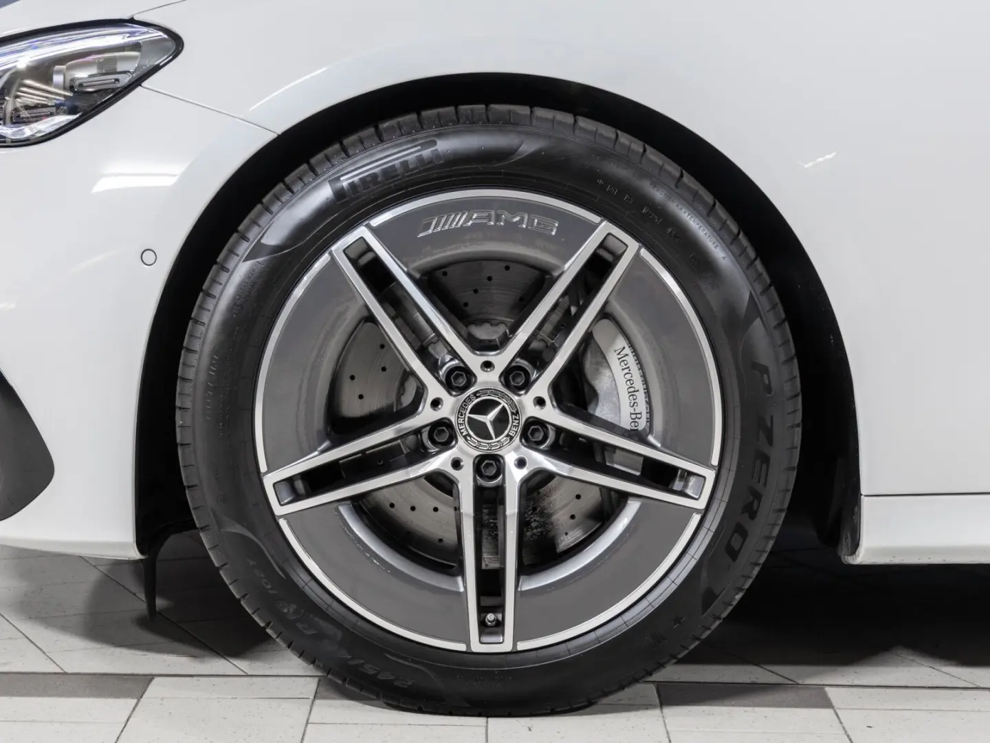 E 200 AMG DIG.LIGHT  Distronic  360   Memory SHZ