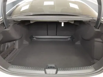 E 200 AMG DIG.LIGHT  Distronic  360   Memory SHZ