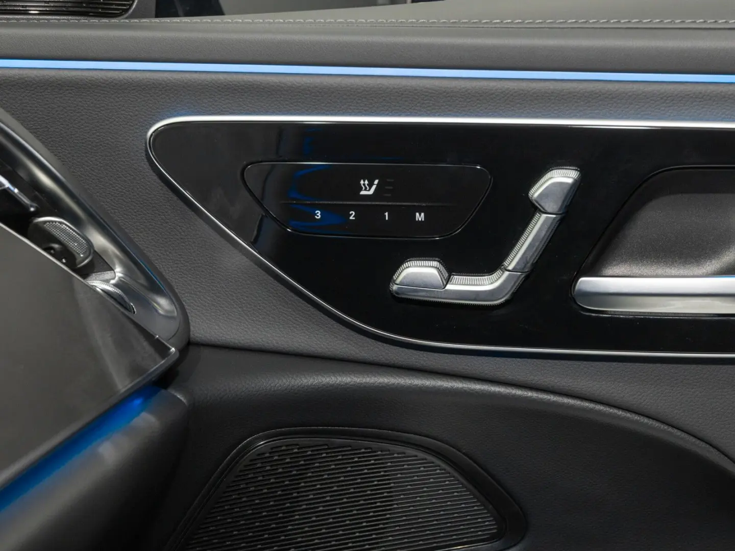 E 200 AMG DIG.LIGHT  Distronic  360   Memory SHZ