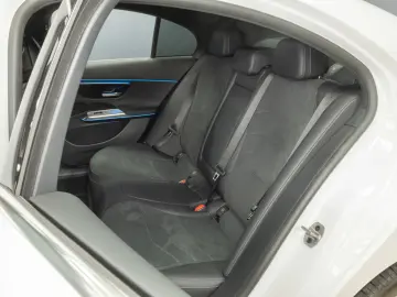 E 200 AMG DIG.LIGHT  Distronic  360   Memory SHZ