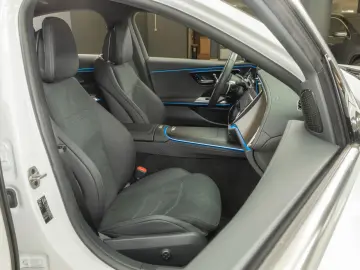 E 200 AMG DIG.LIGHT  Distronic  360   Memory SHZ