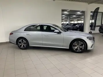 E 220 d AVA DISTR AHK KEY MEMO DIGITAL LIGHT 360