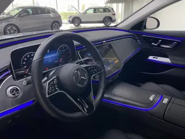 E 220 d AVA DISTR AHK KEY MEMO DIGITAL LIGHT 360