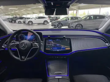 E 220 d AVA DISTR AHK KEY MEMO DIGITAL LIGHT 360