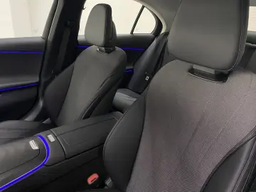 E 220 d AVA DISTR AHK KEY MEMO DIGITAL LIGHT 360