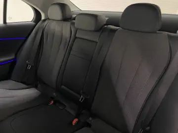 E 220 d AVA DISTR AHK KEY MEMO DIGITAL LIGHT 360