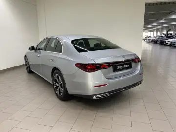 E 220 d AVA DISTR AHK KEY MEMO DIGITAL LIGHT 360