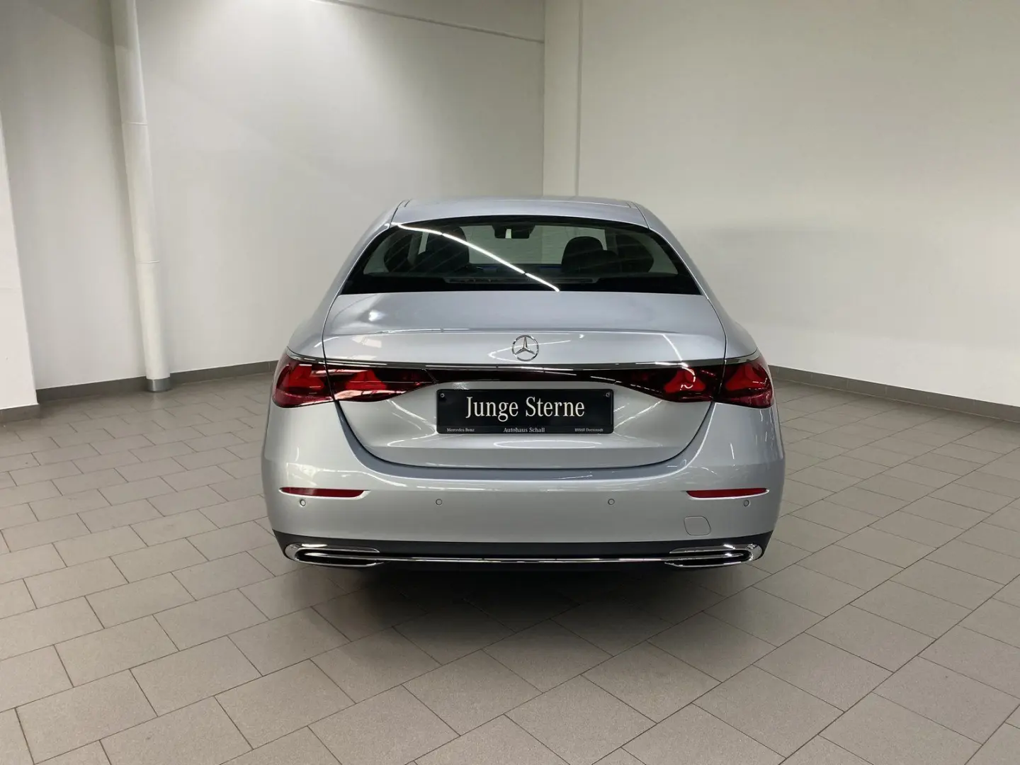 E 220 d AVA DISTR AHK KEY MEMO DIGITAL LIGHT 360