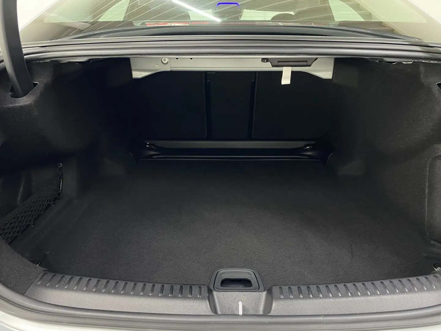 E 220 d AVA DISTR AHK KEY MEMO DIGITAL LIGHT 360