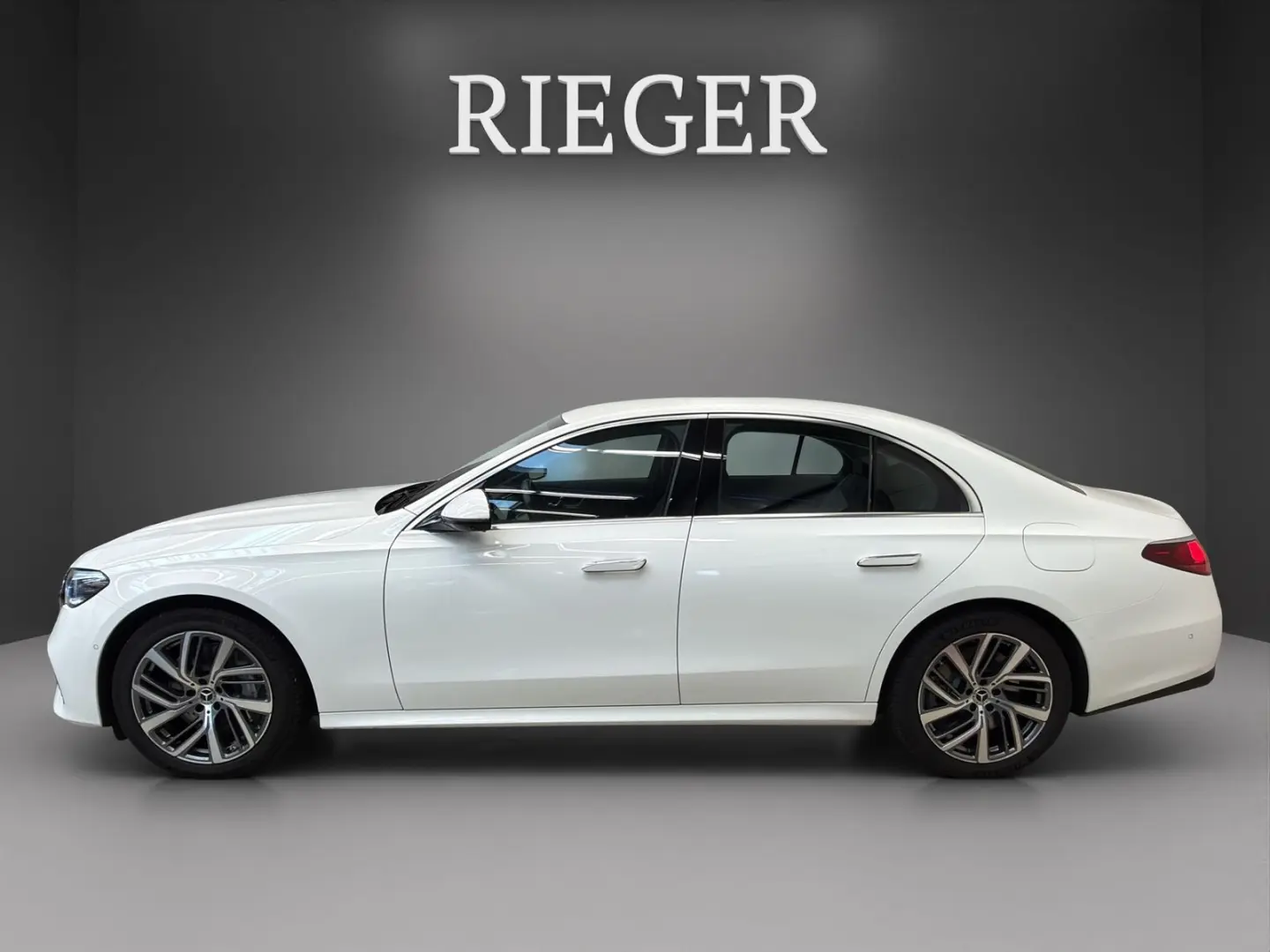 E 300 e Avantgarde-Plus Head-UP AHK FA-Paket