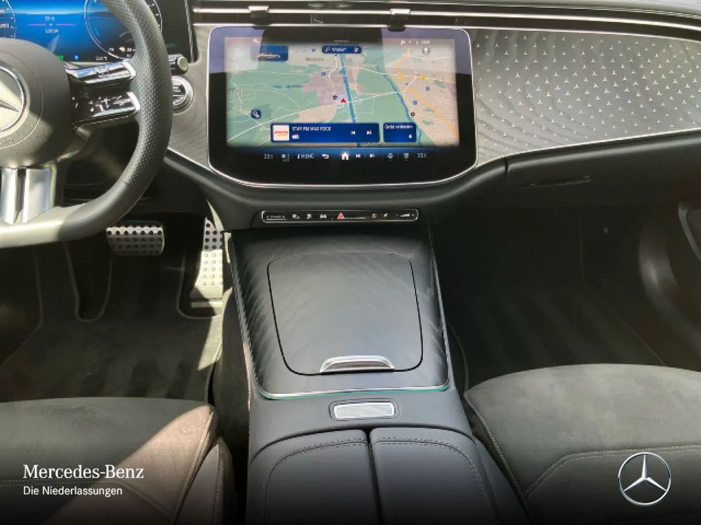 E 300 e AMG Adv.  NIGHT 20  360  DISTR DIGI