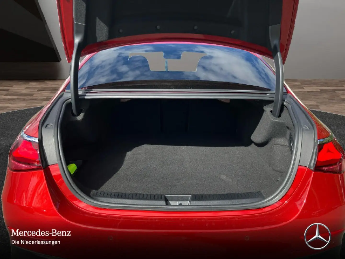 E 300 e AMG Adv.  NIGHT 20  360  DISTR DIGI