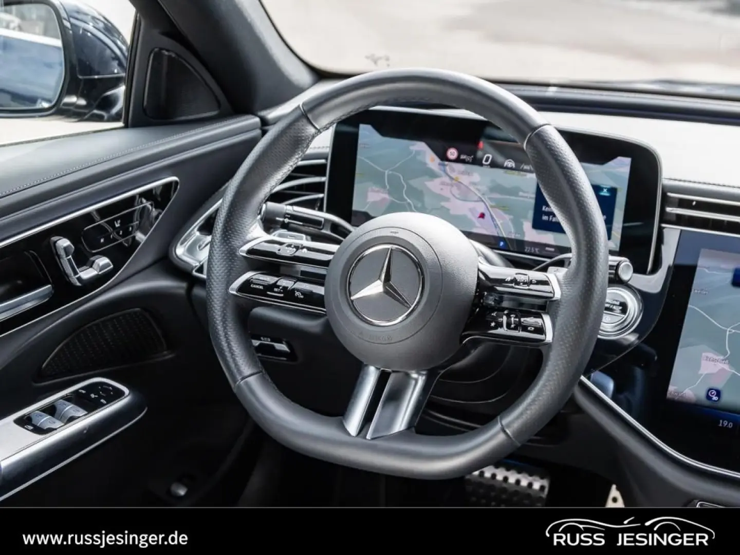 E 200 AMG Line  Distr Memo 360 Superscreen KeyGo