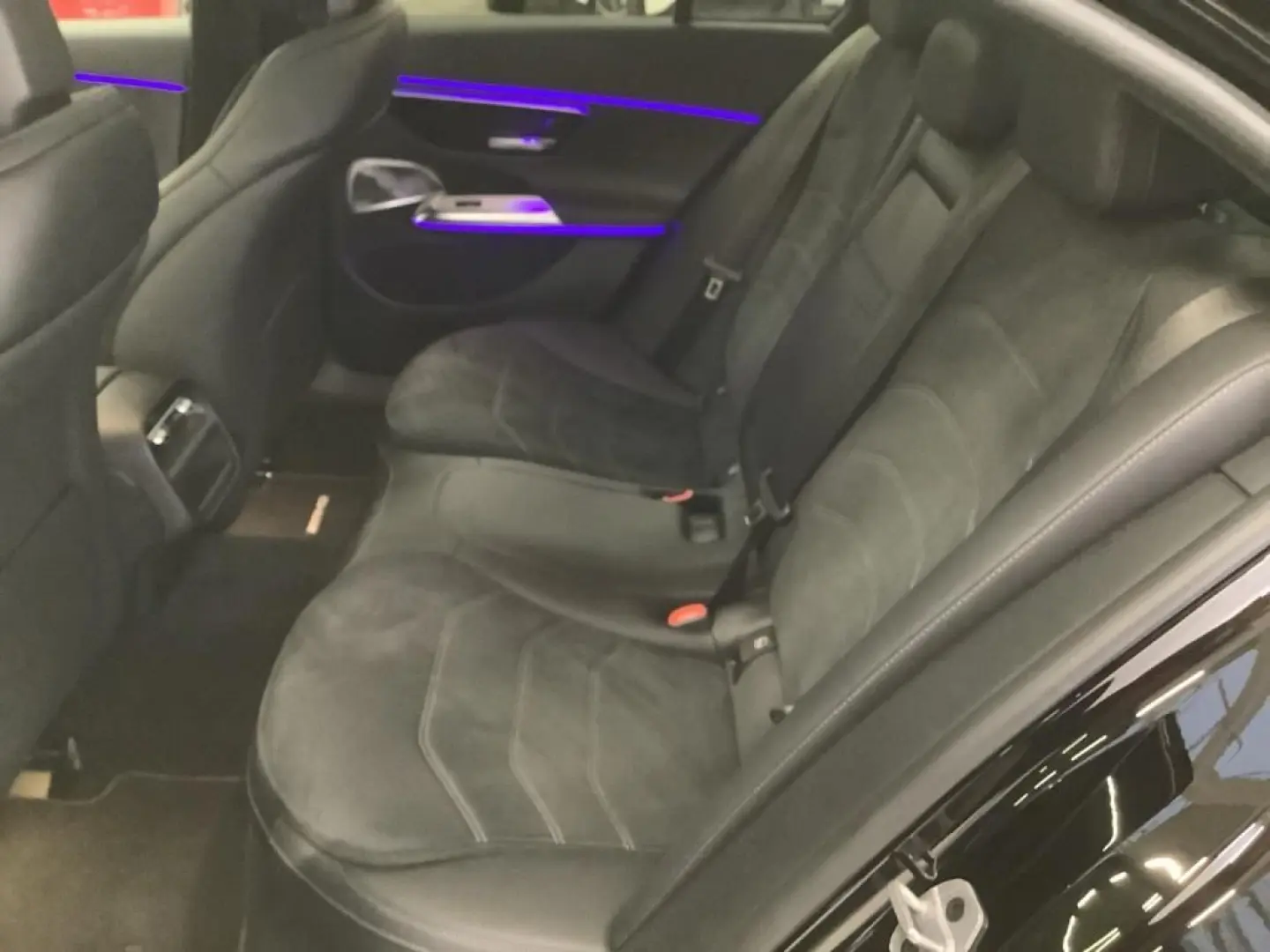 E 200 AMG Night Digital Superscreen Burmester 360