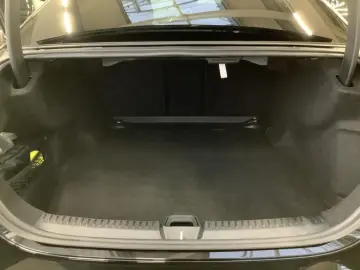 E 200 AMG Night Digital Superscreen Burmester 360