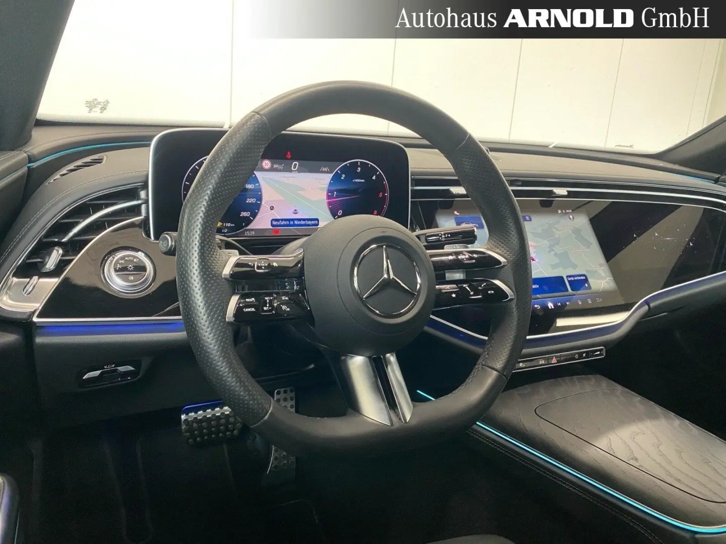 E 220 d AMG-Line SUPERSCREEN Night-P. DISTRONIC 360