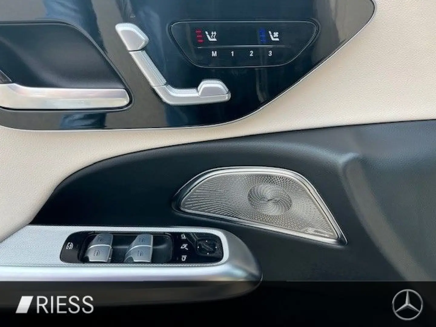 E 220 d AMG Sport Superscreen Burmester Ventilation