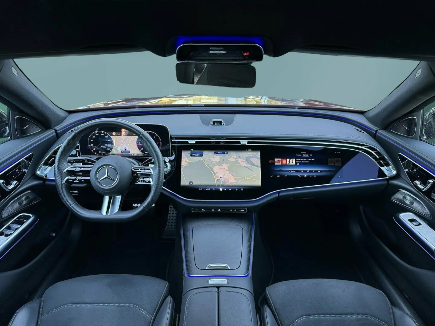 E 220 d AMG NIGHT SUPERSCREEN DISTRO BURME 360