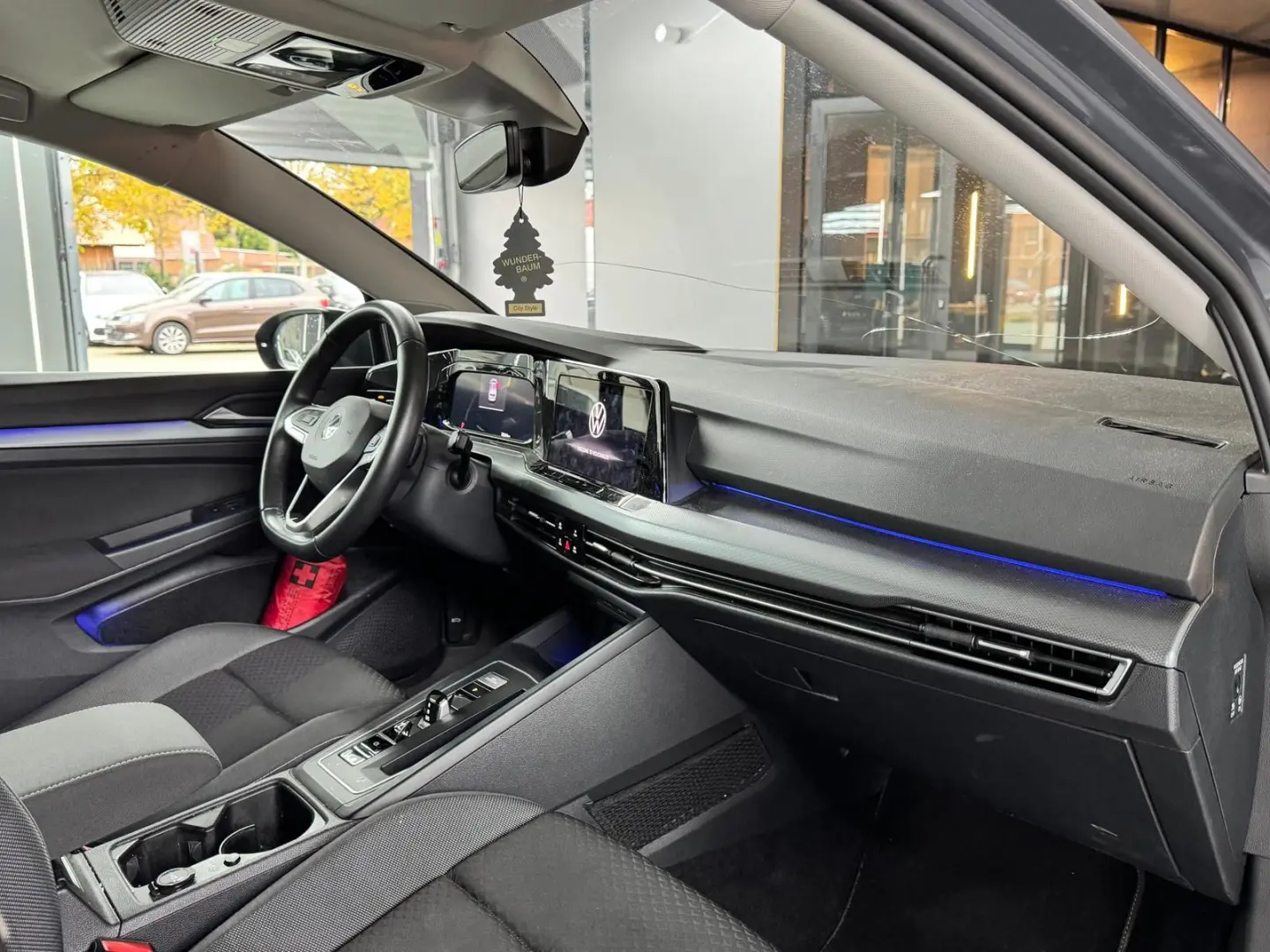 Golf Active 1.5 eTSI  DSG NAVI KLIMA PDC SHZ ACC