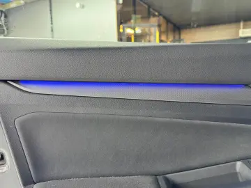 Golf Active 1.5 eTSI  DSG NAVI KLIMA PDC SHZ ACC